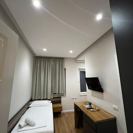 Urban Room 5 Tirana Exterior photo