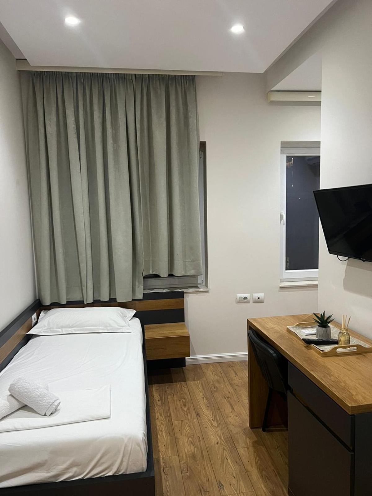 Urban Room 5 Tirana Exterior photo